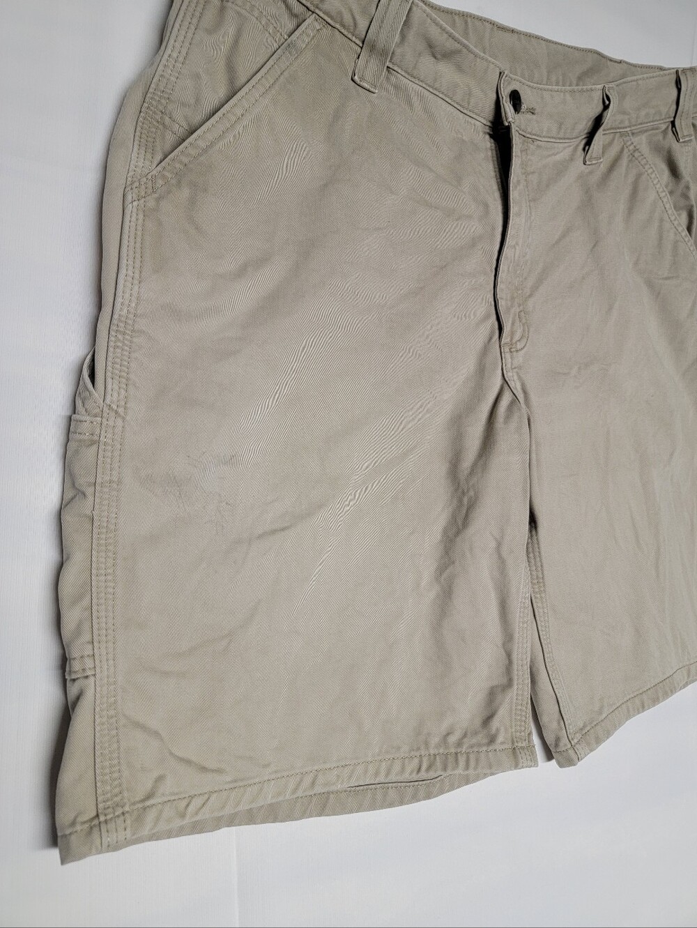 Carhartt Men's Tan Cargo Relaxed Fit Shorts - Rugged Workwear Style - Picture 4 of 15